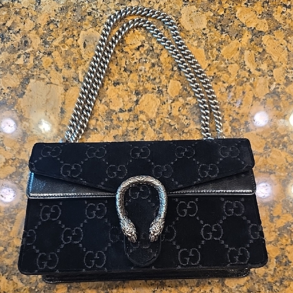 Absolutely Beautiful & Very Elegant  Gucci Dionysus GG Velvet Shoulder Bag. - Picture 12 of 16